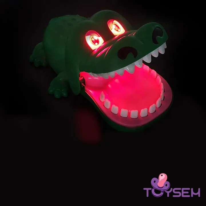Đồ chơi trẻ em cá sấu cắn tay